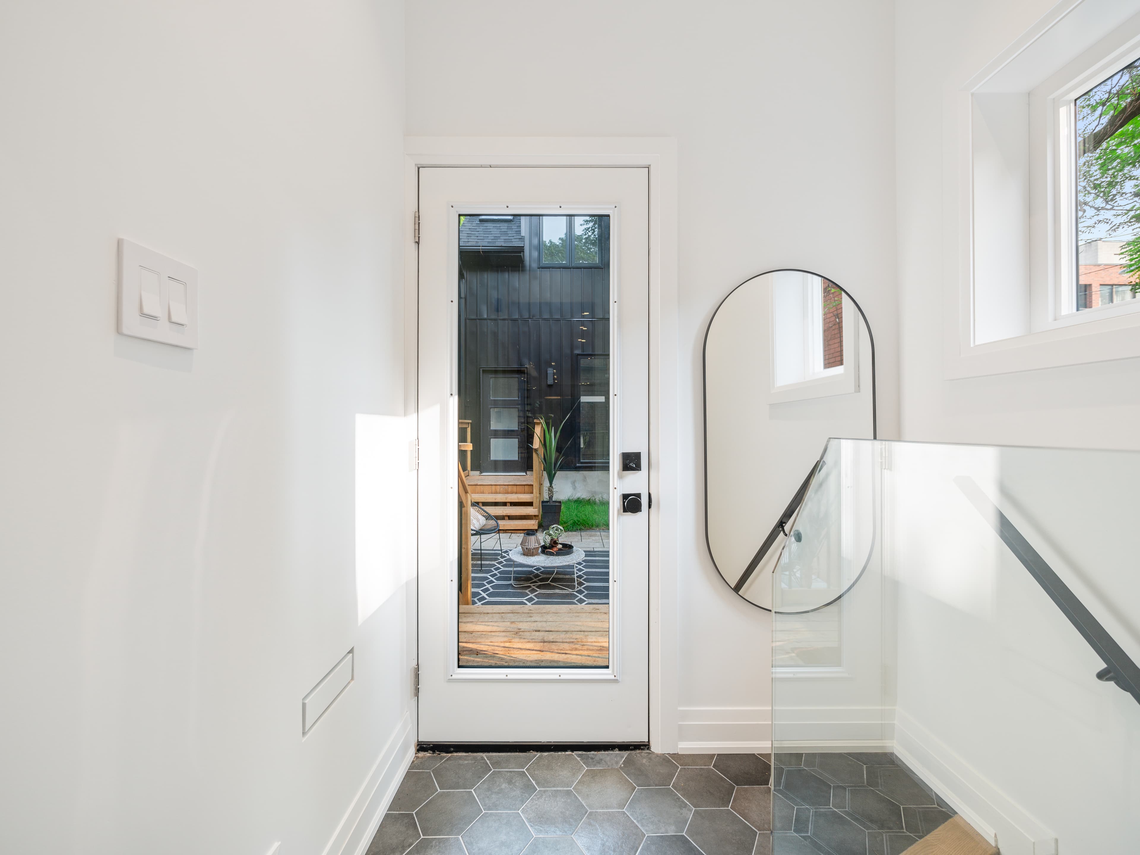 RIV-01 project photo 14