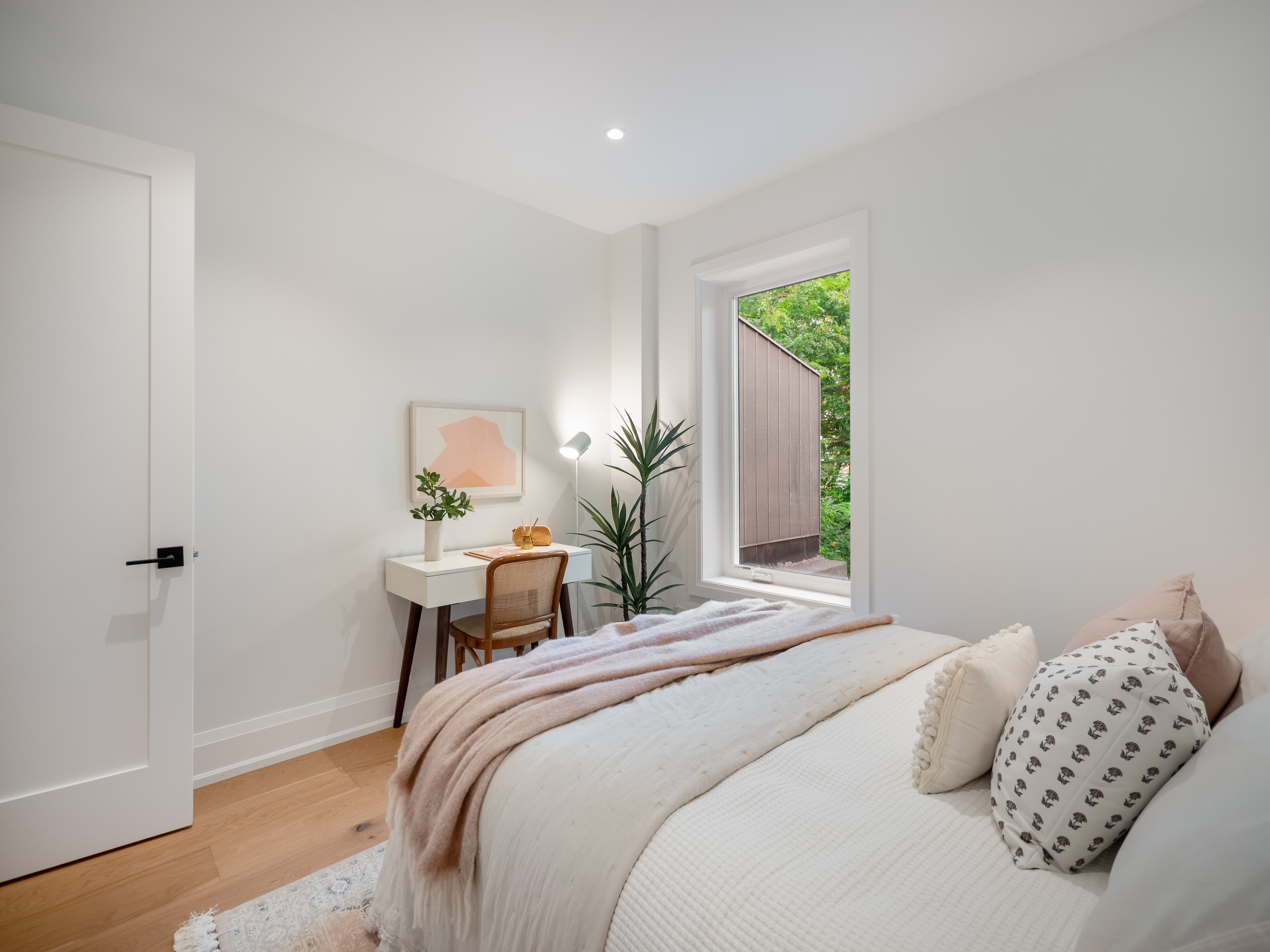 RIV-01 project photo 26