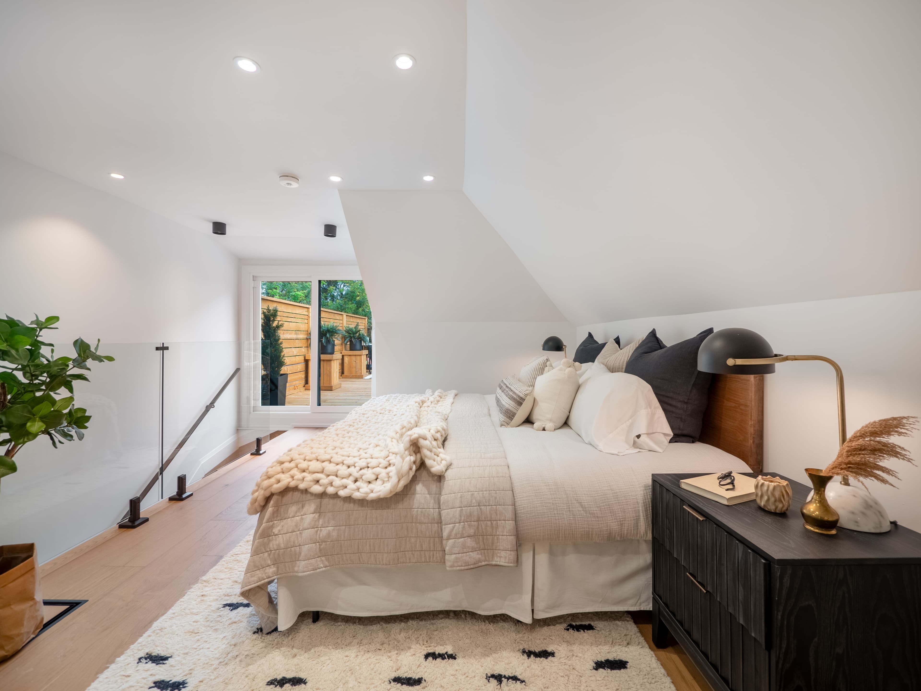 RIV-01 project photo 28