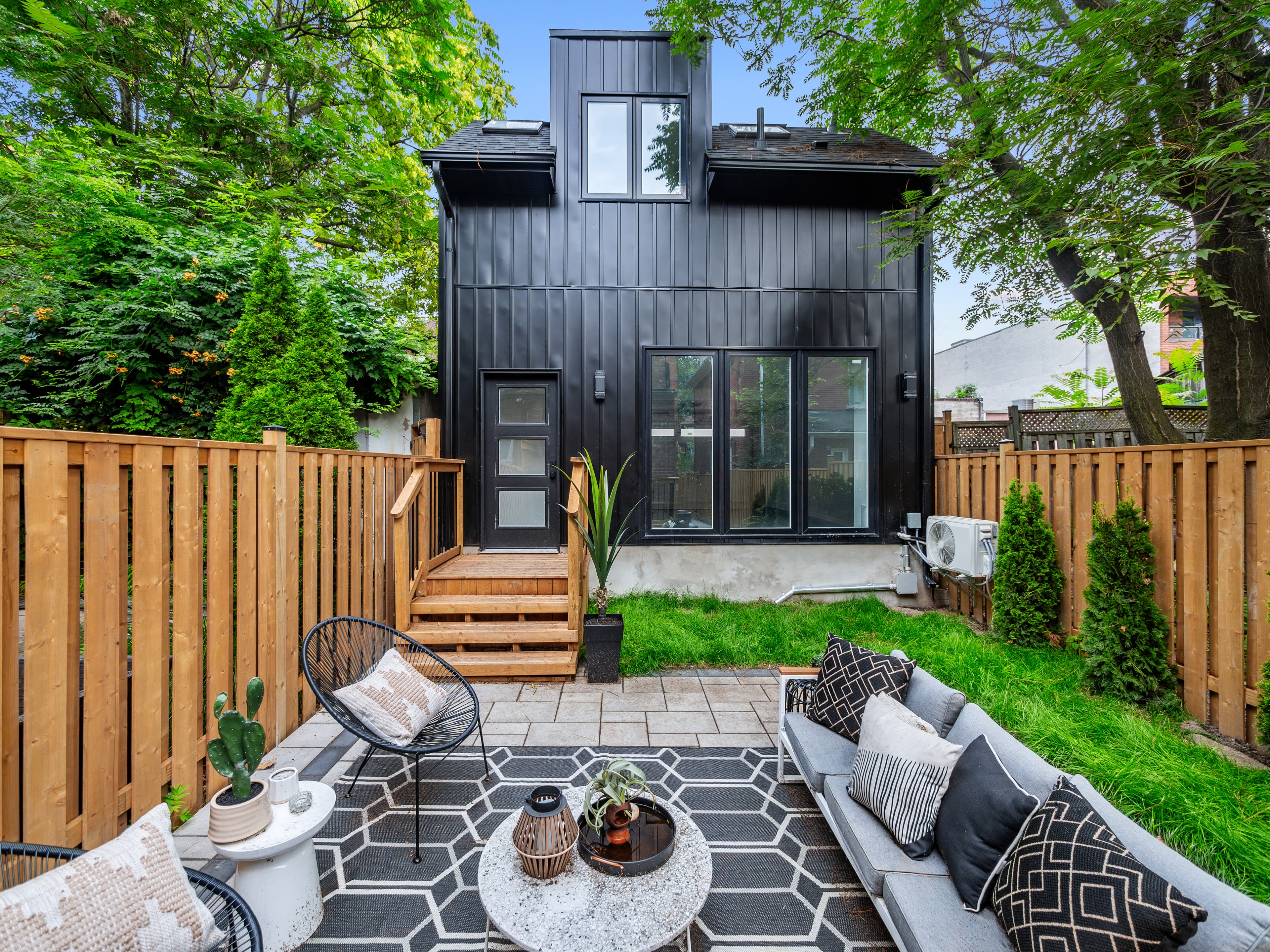 RIV-01 project photo 33