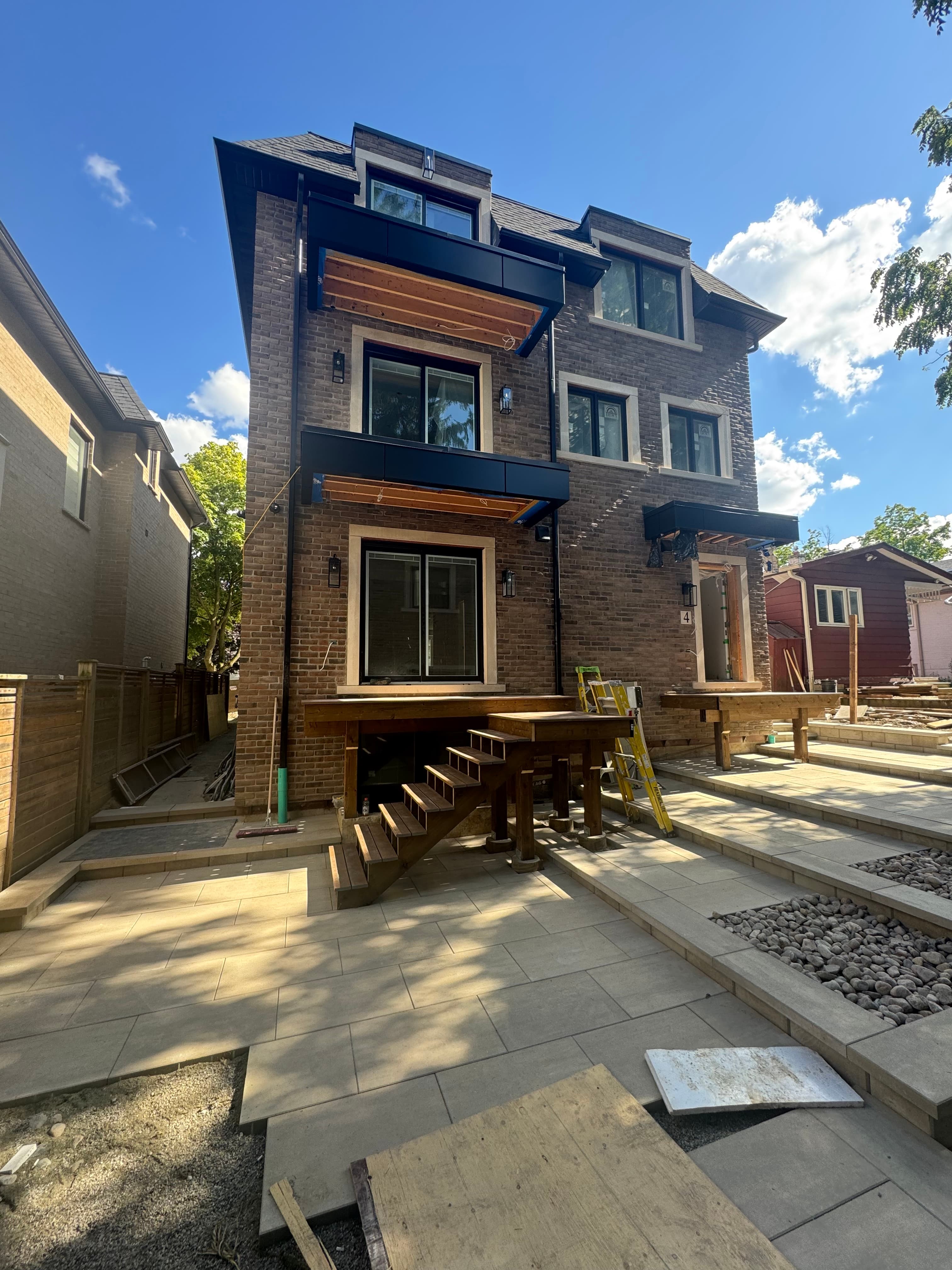 North York 01 exterior during the finishing phase
